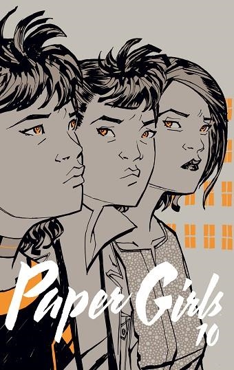 PAPER GIRLS 10 | 9788416816347 | VAUGHHAN, BRIAN K. / CHIANG, CLIFF / WILSON, MATT / CUNNIFFE, DEE | Llibreria La Gralla | Llibreria online de Granollers